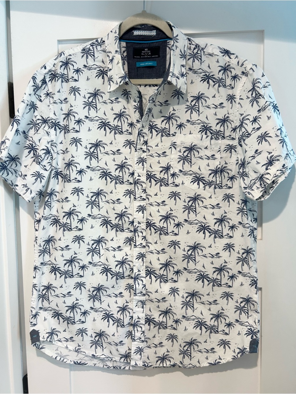 MBX Premium Goods Men's Palm-Print Button Down Shirt